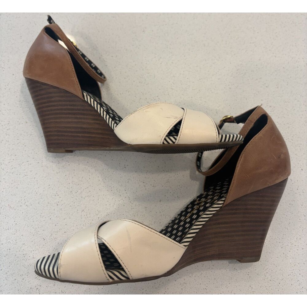 Jessica Simpson Two Tone Wedge - Picture 4 of 5